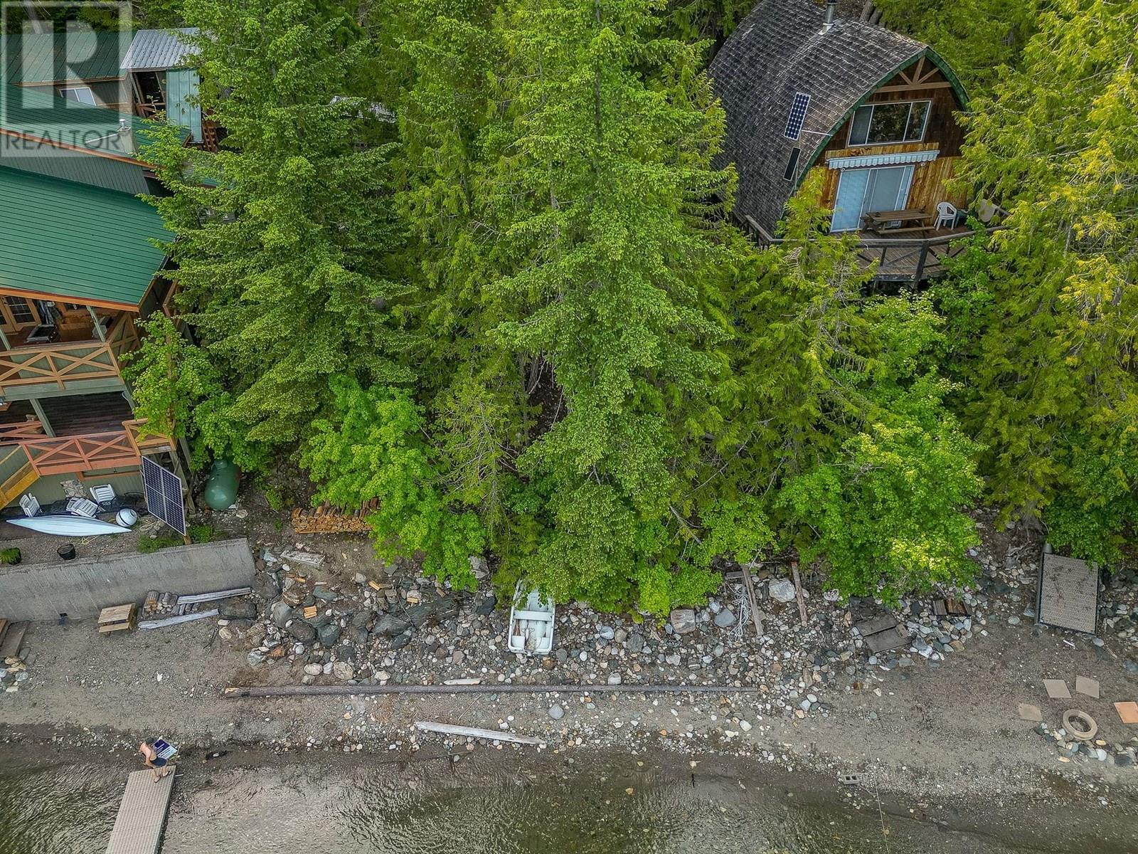Photo de la propriété: 27 Crescent Bay BC V0E 2V0