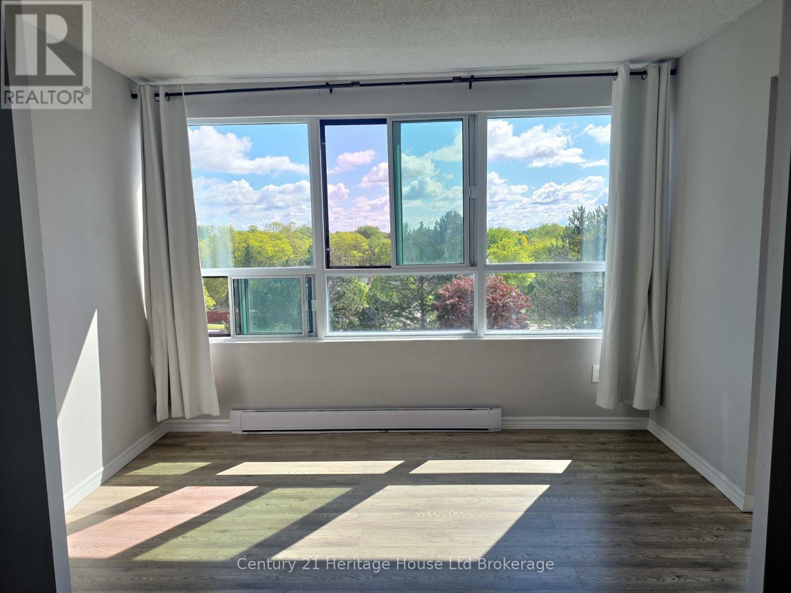 Property Photo: 600 Grenfell Drive 510 ON N5X 2R8