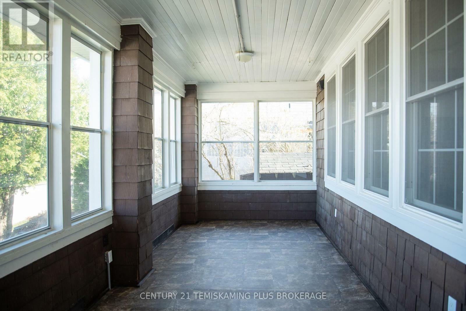 Property Photo: 640 Brewster Street ON P0J 1K0