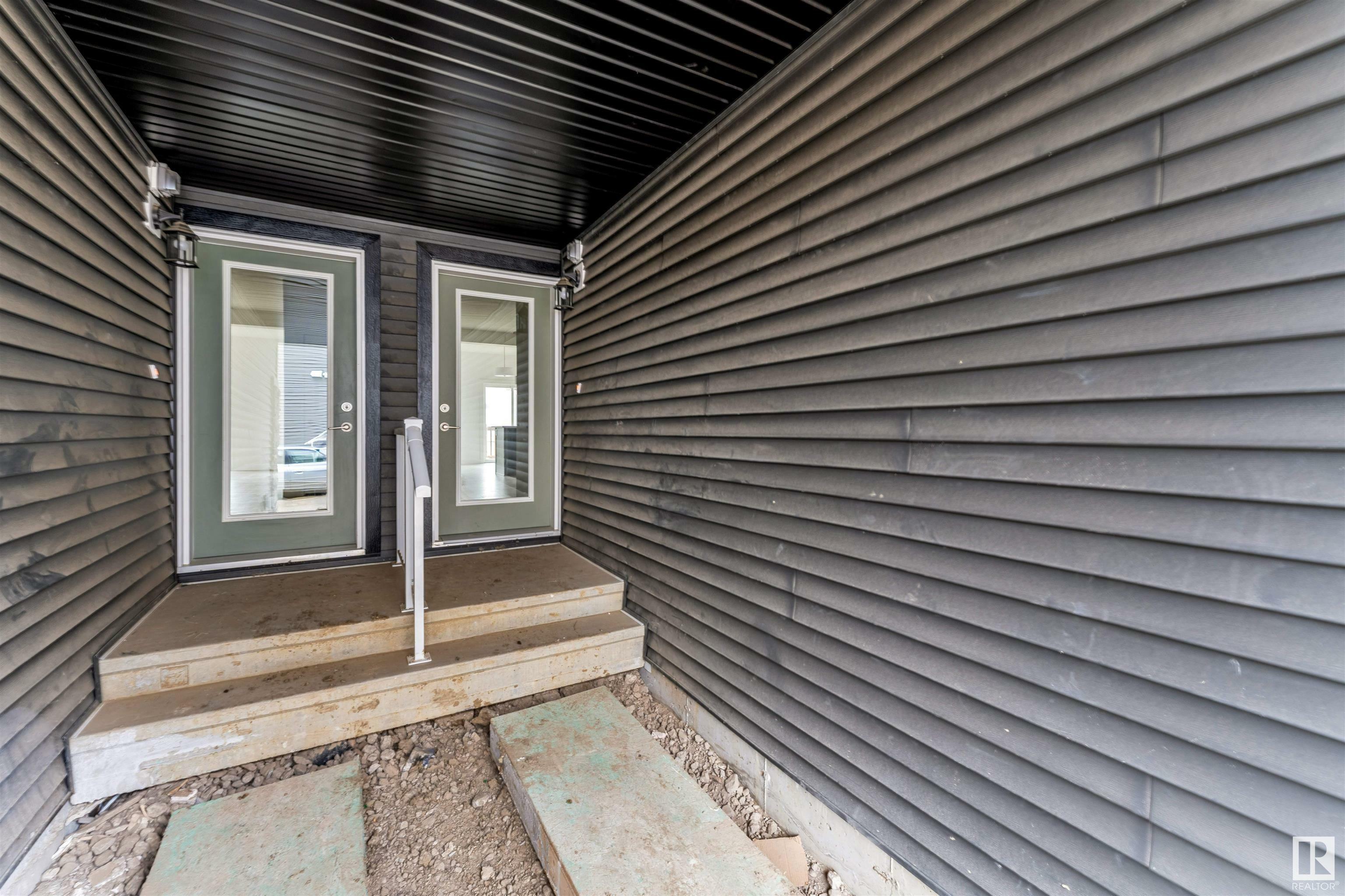 Property Photo: 2710 66 Street SW 57 AB T6X 3H4