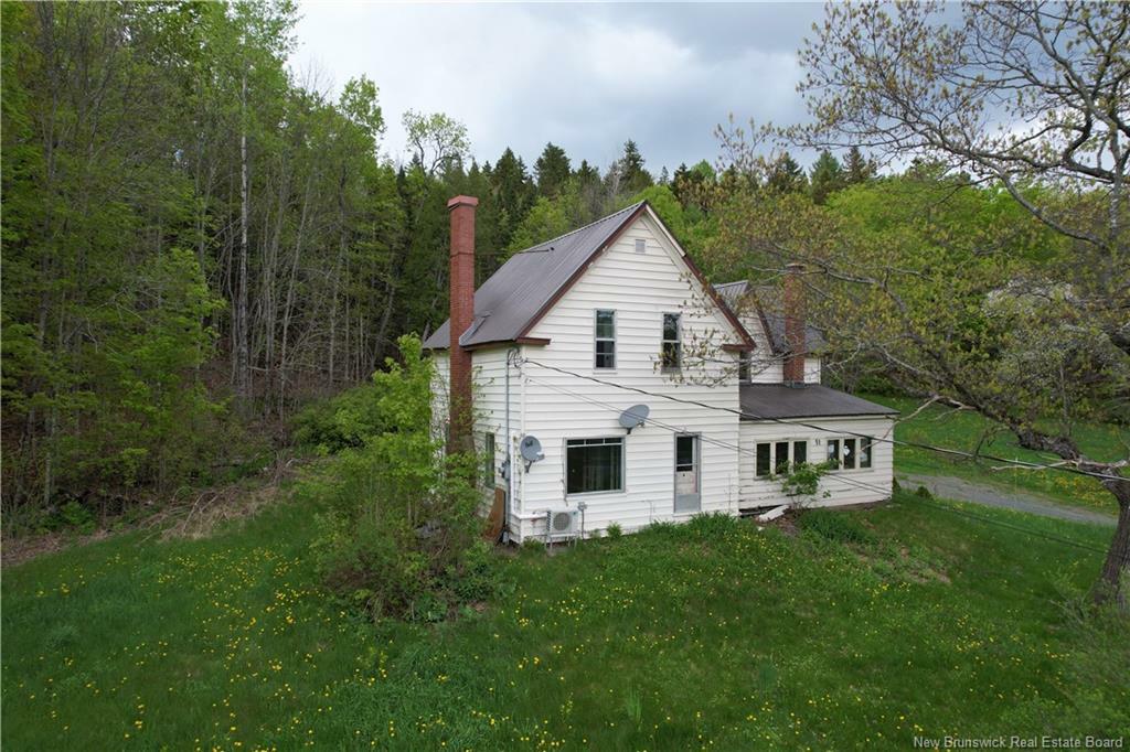 Photo de la propriété: 51 Irishtown Road NB E6B 1B3