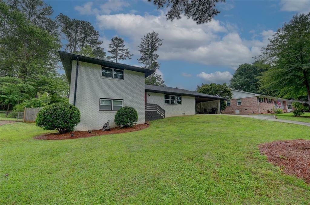 Property Photo: 2324 Ithica Drive SE GA 30067