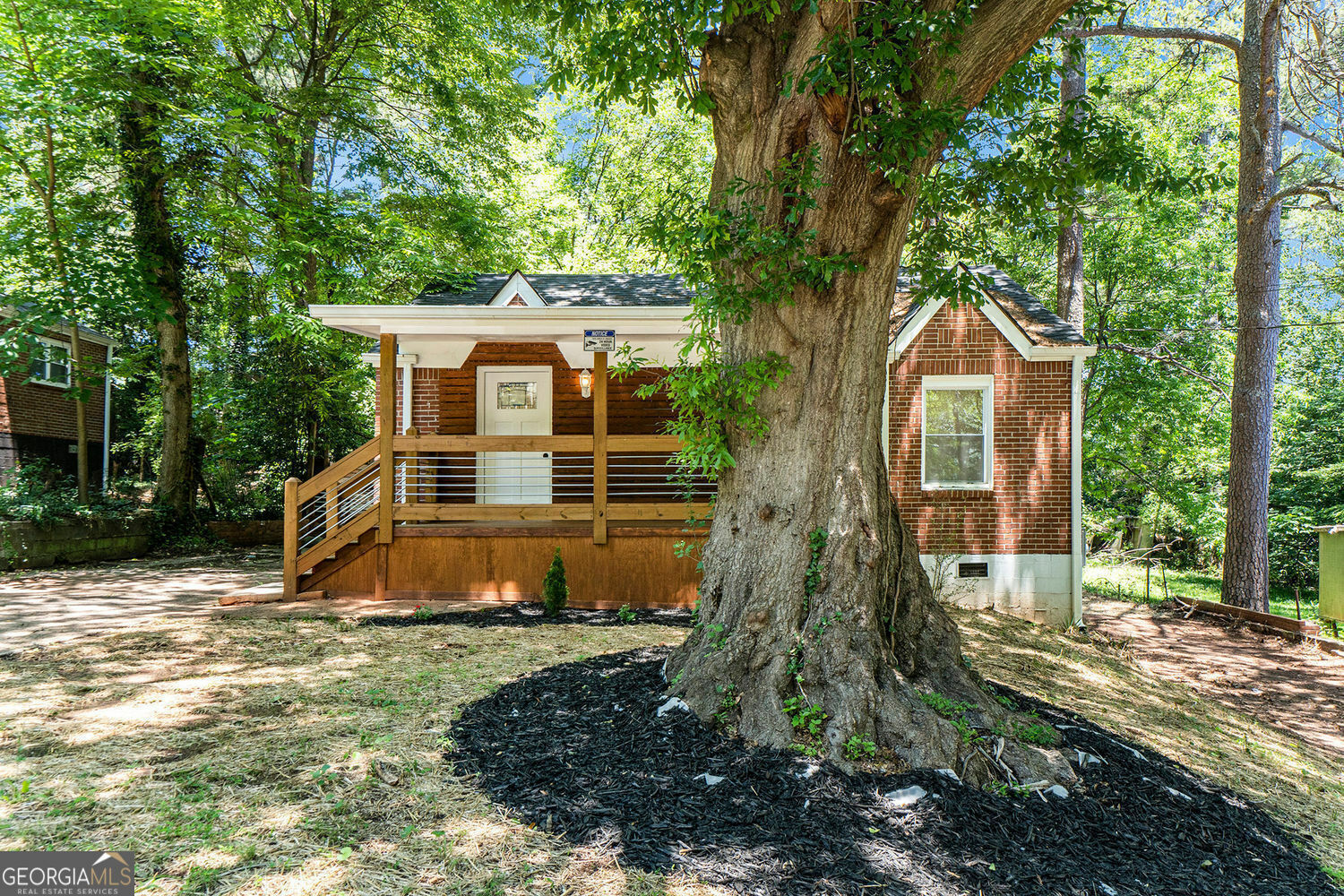 Property Photo: 2174 Rexford Drive GA 30034