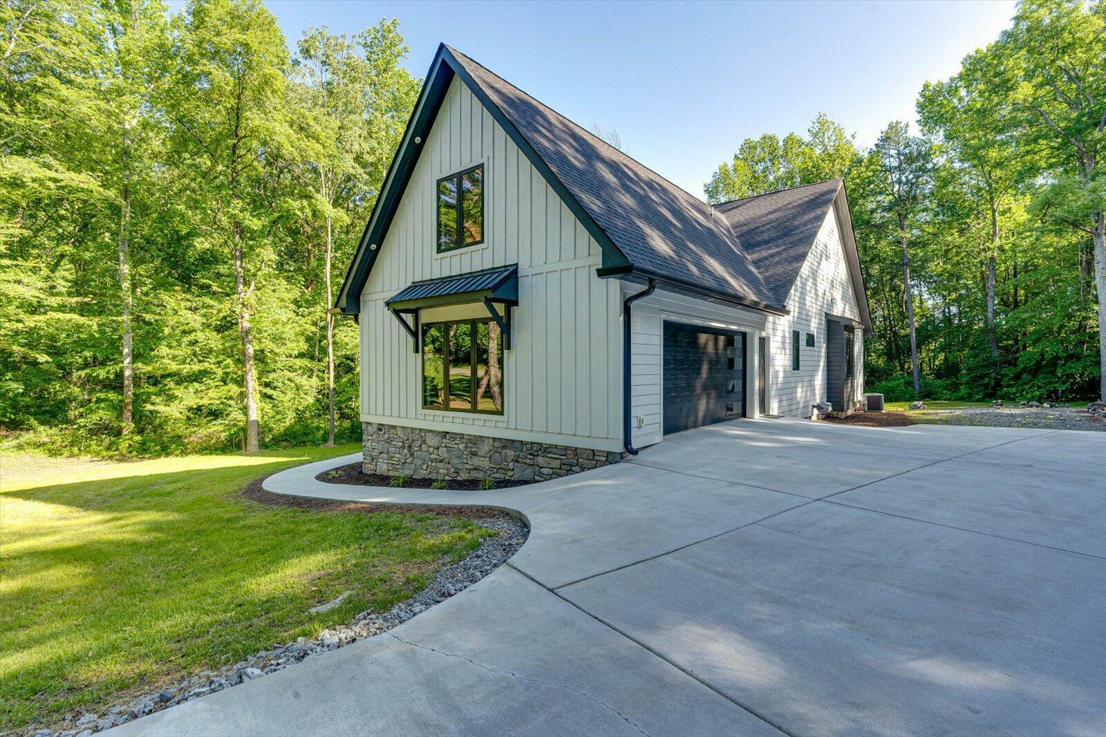 Property Photo: 505 Tanya Drive TN 37397