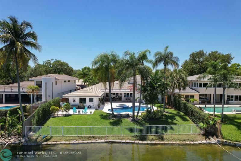 Property Photo: 3161 N 36th St FL 33021