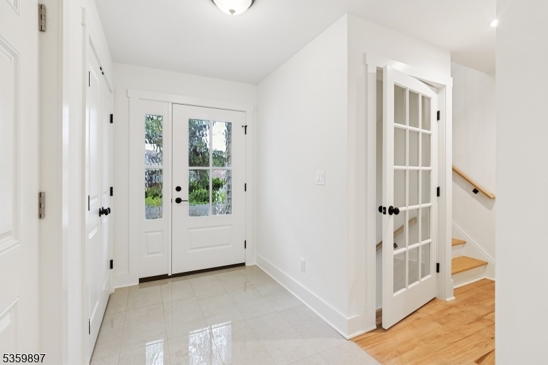 Property Photo: 524 Ashwood Rd NJ 07081