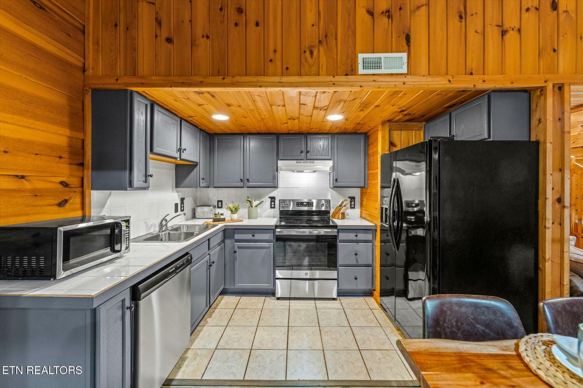 Property Photo: 632 Morning Mist Way TN 37738