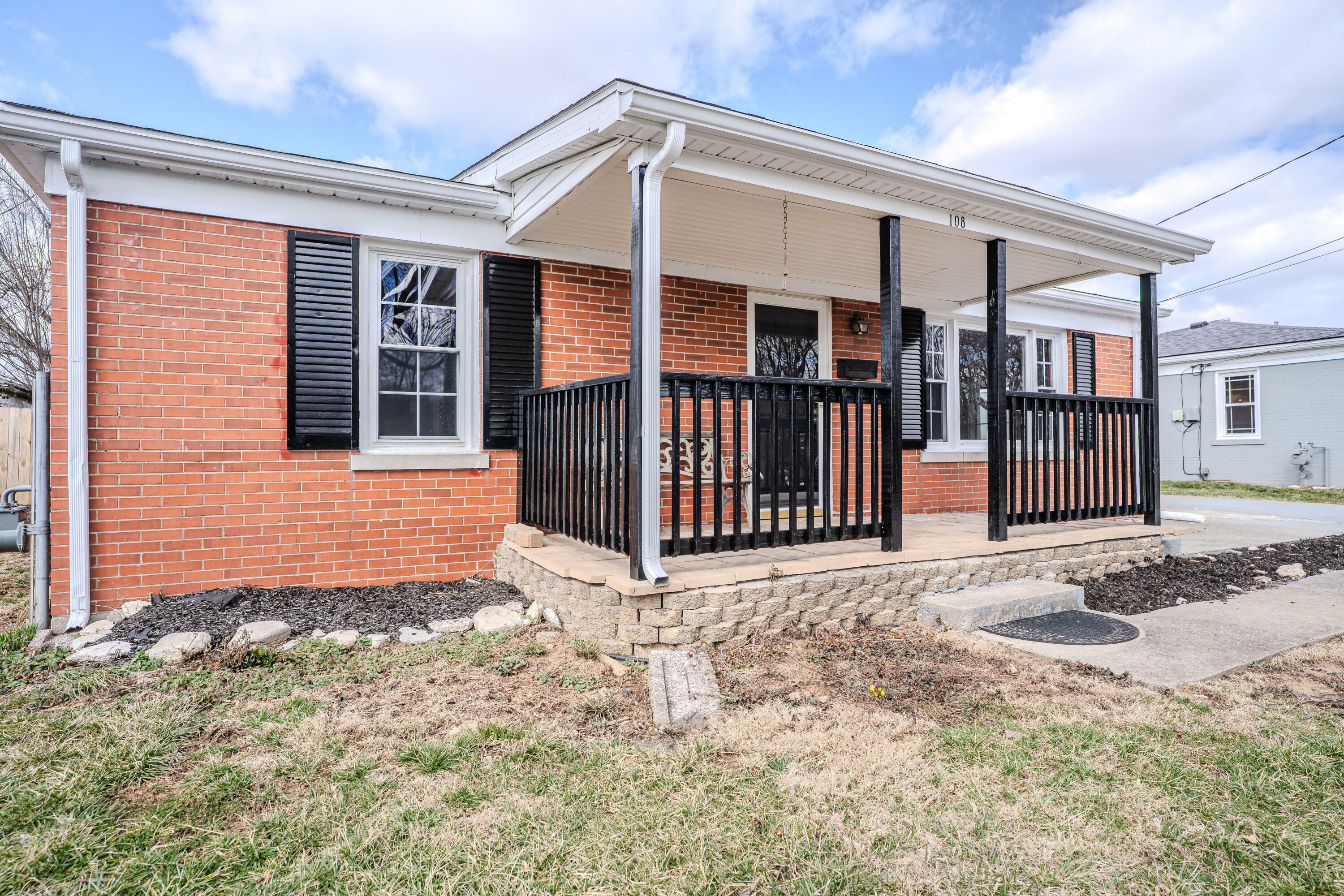 Property Photo: 108 Rancho Court KY 40601
