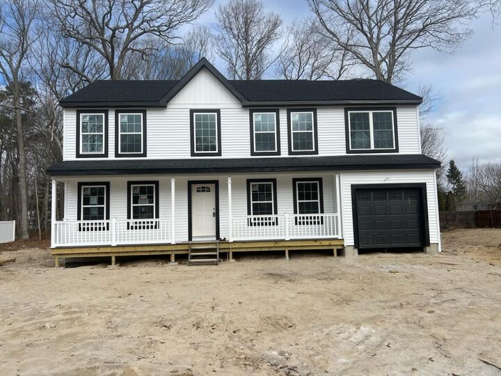 89 E Mt. Sinai Coram Road  Coram NY 11727 photo