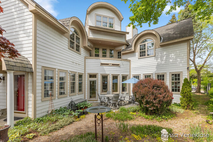 Property Photo:  404 N Shore Drive  MI 49090 