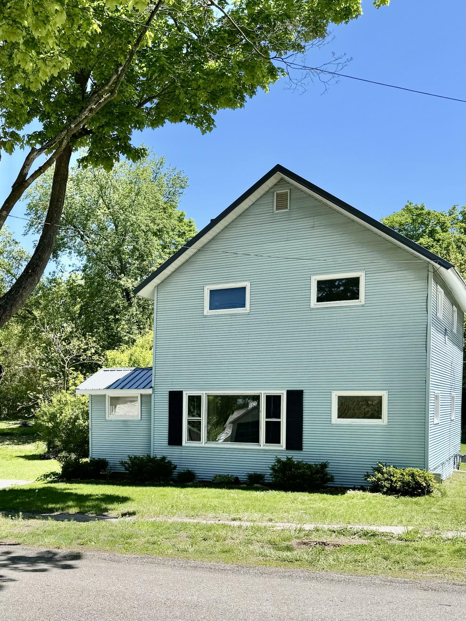 Property Photo: 12227 Wise Street MI 49614
