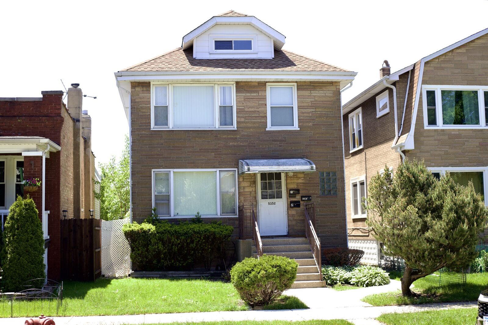 Property Photo:  5352 N Magnet Avenue  IL 60630