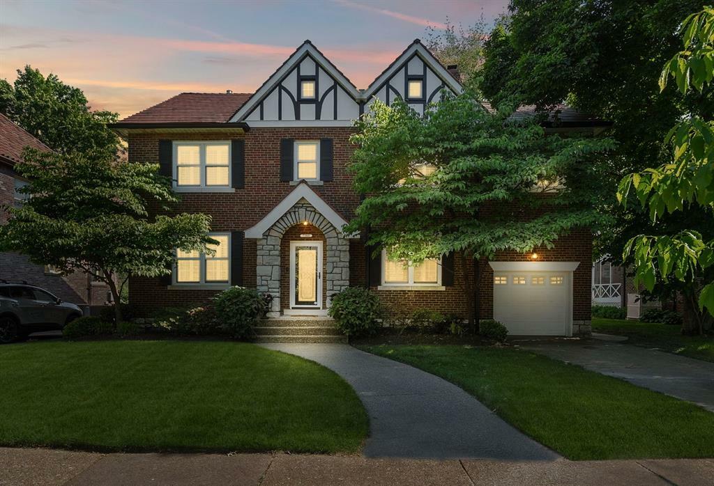 Property Photo: 7360 Kingsbury Boulevard MO 63130
