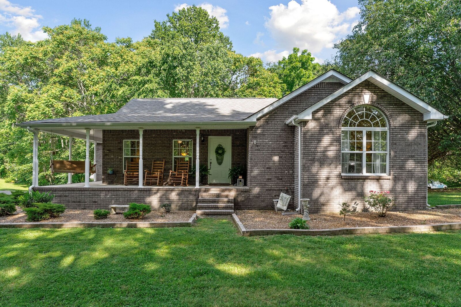 Property Photo: 135 Possum Hollow Rd TN 37059