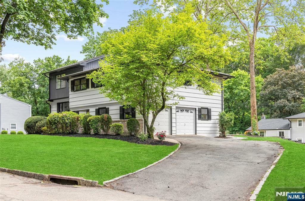 Property Photo: 9 Stonehedge Lane NJ 07940