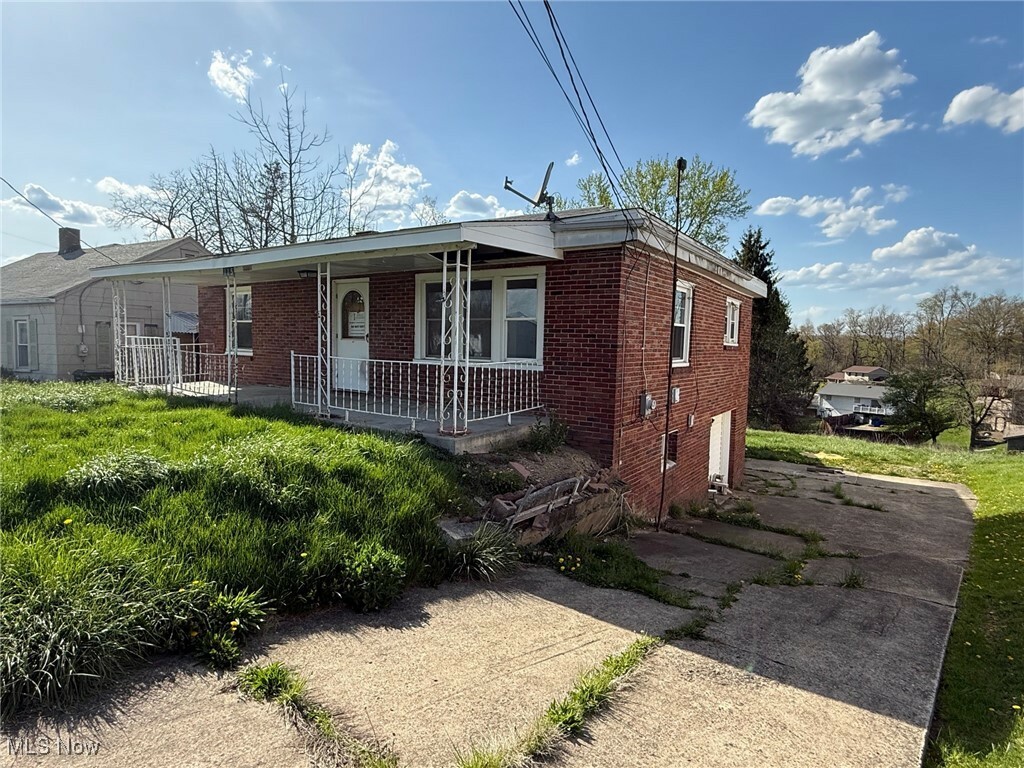 Property Photo: 115 Ward Drive OH 43953