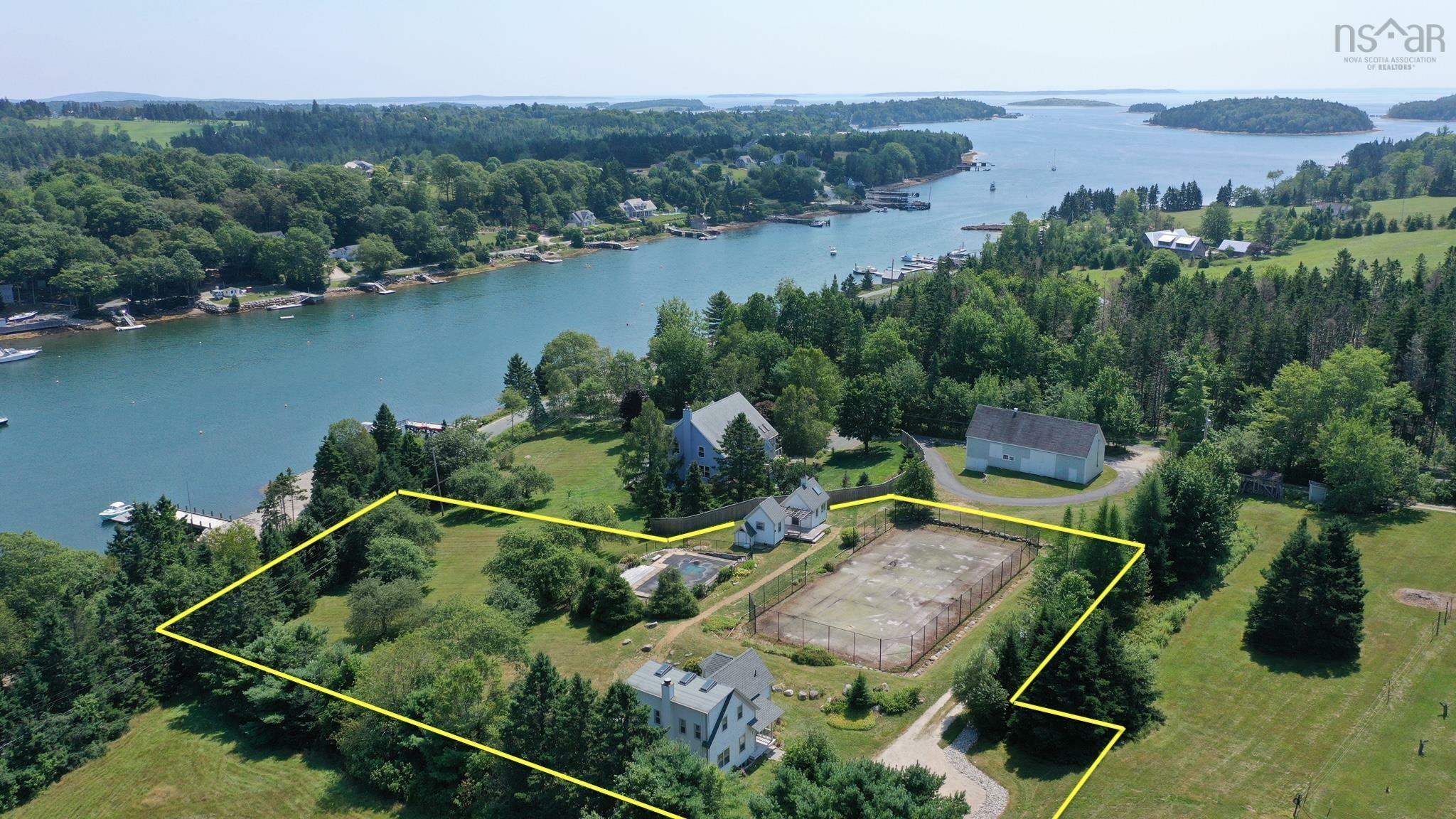 Property Photo: 24 Oak Hill Lane NS B0J 1K0