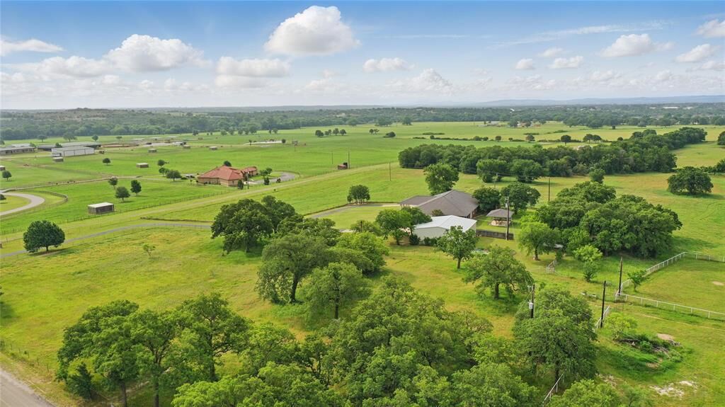 Property Photo:  421 Olive Branch Road  TX 76087 