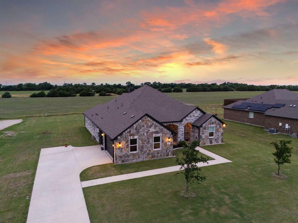 Property Photo: 123 Cedar Elm Lane TX 75173