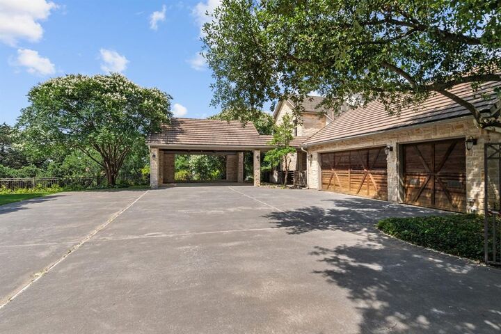 Property Photo:  2316 Starlight Court  TX 76016 