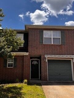 Property Photo: 1431 W Junction Street 3 AR 72701