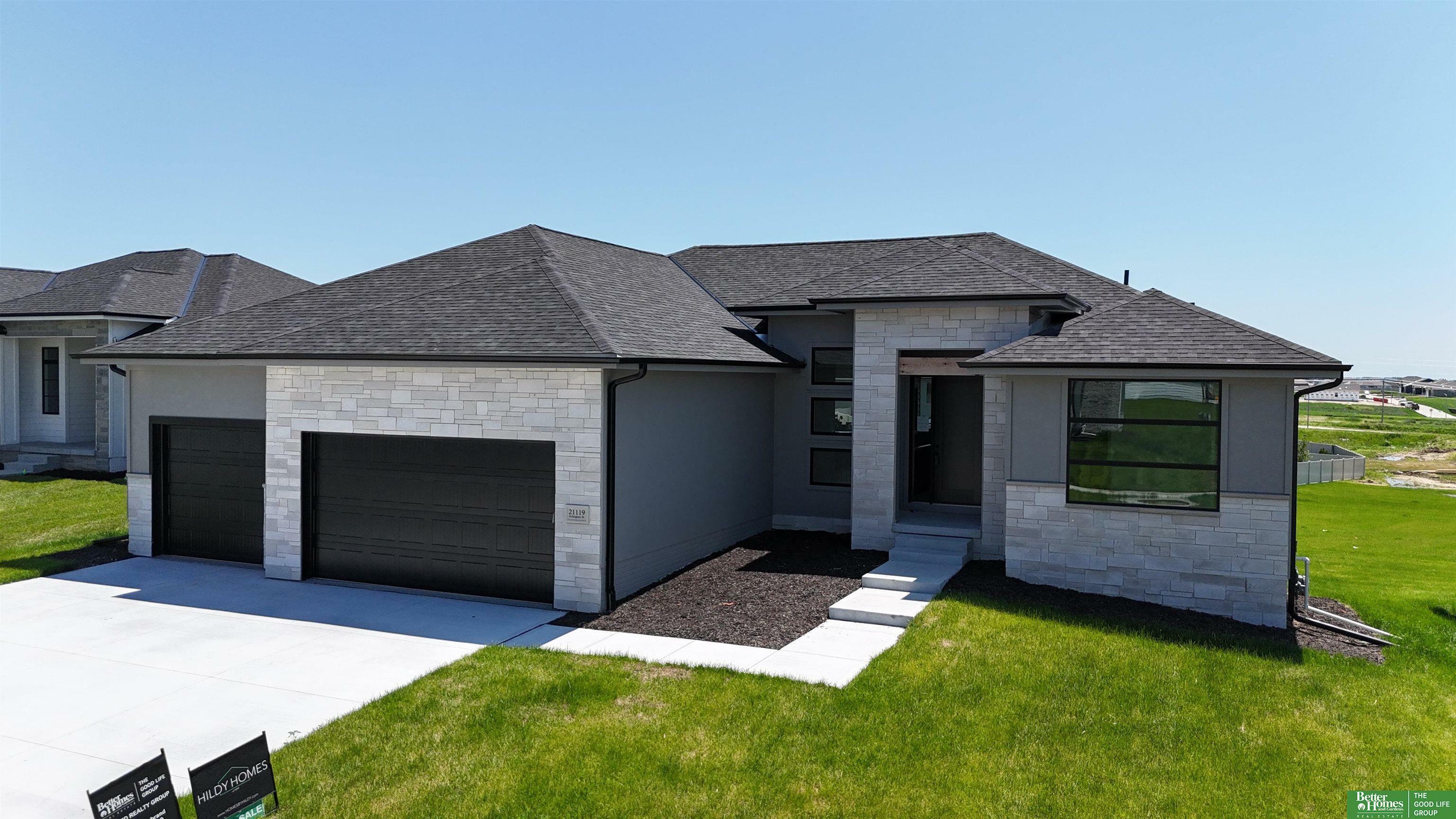 Property Photo: 21119 Arlington Street NE 68022