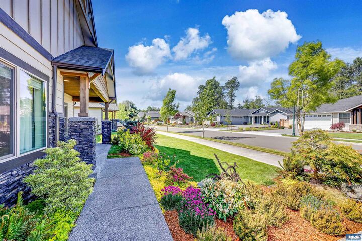 Property Photo:  380 Broadmoor Street  WA 98382 