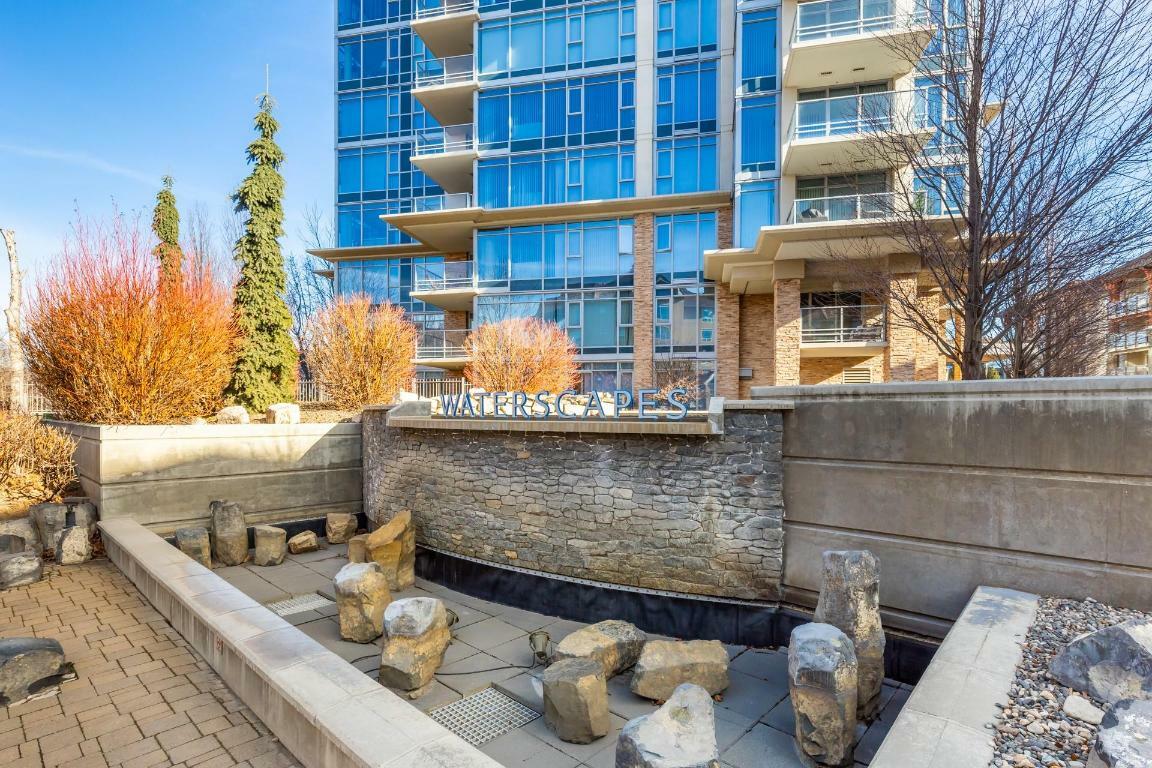 Property Photo: 1089 Sunset Drive 102 BC V1Y 9Z3