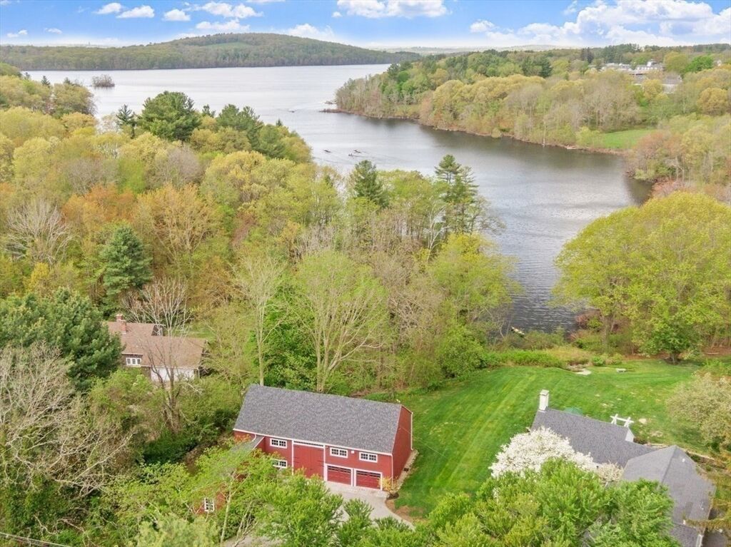 Property Photo:  894 Great Pond Road  MA 01845 