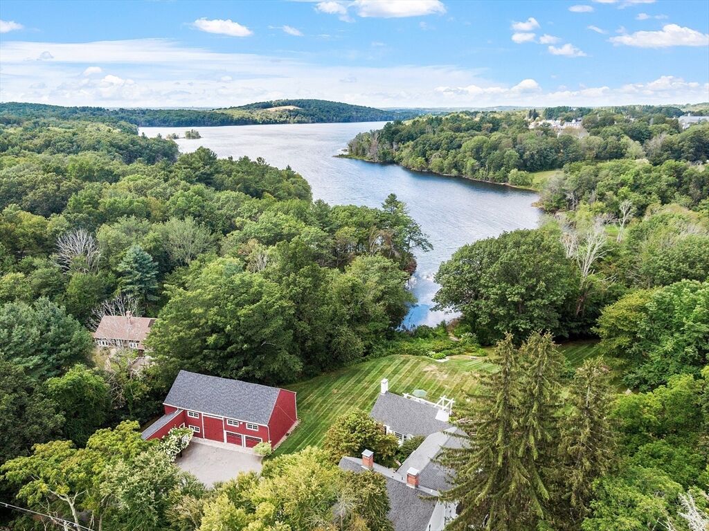Property Photo:  894 Great Pond Road  MA 01845 