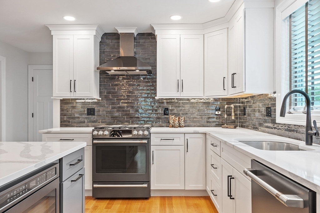 Property Photo:  35 Lucaya Cir  MA 01887 