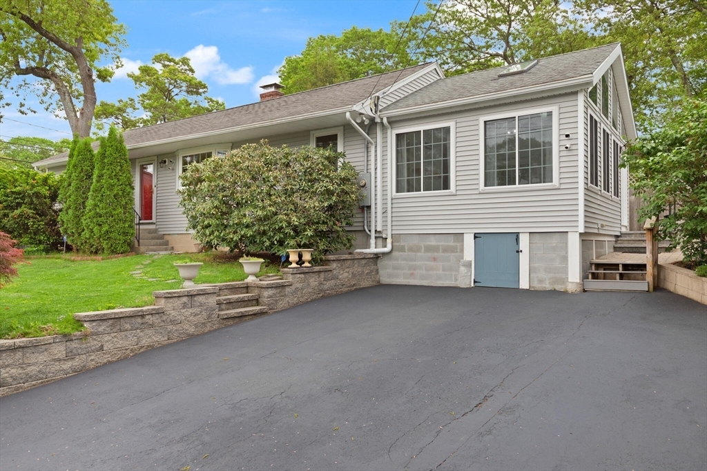 Property Photo: 4 Homestead St MA 02421