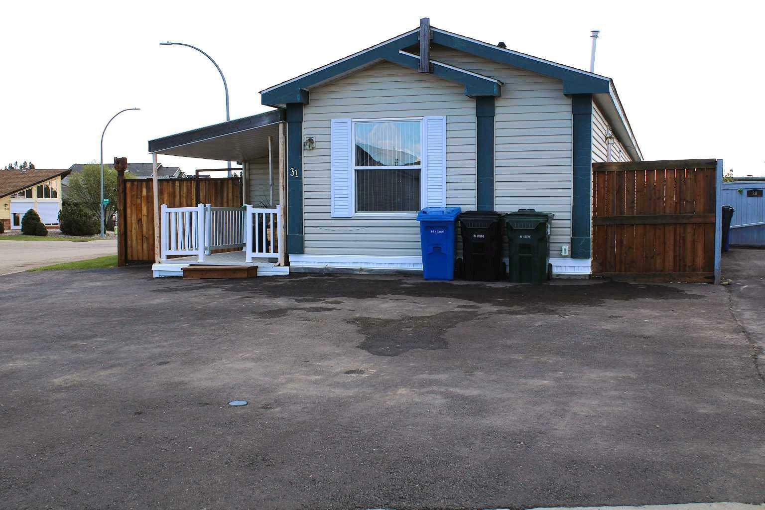 31 Noblefern Way  Sundre AB T0M 1X0 photo