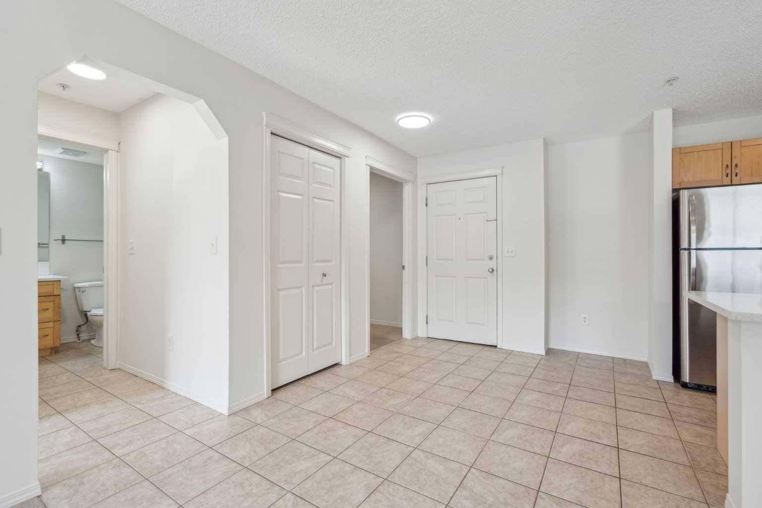 Property Photo: 70 Panamount Drive NW 2211 AB T3K 5Z1