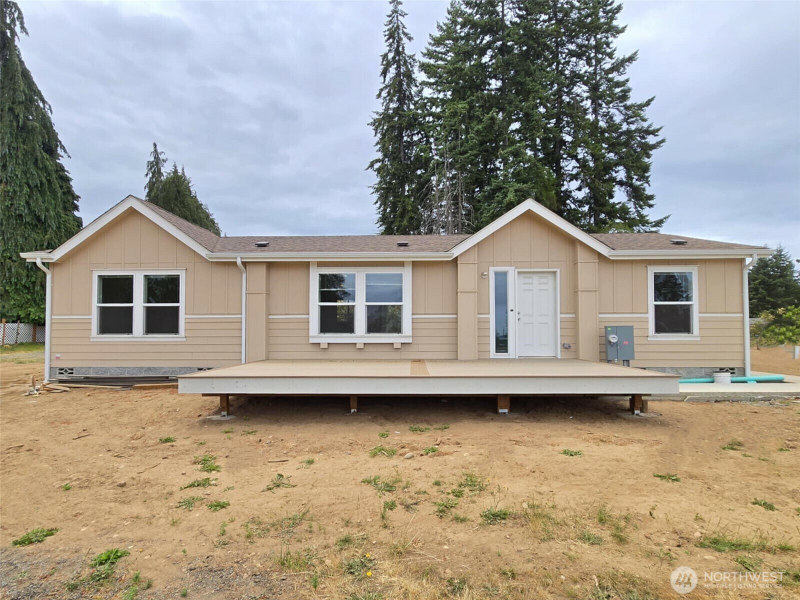 Property Photo: 1138 W Lauridsen Blvd WA 98363