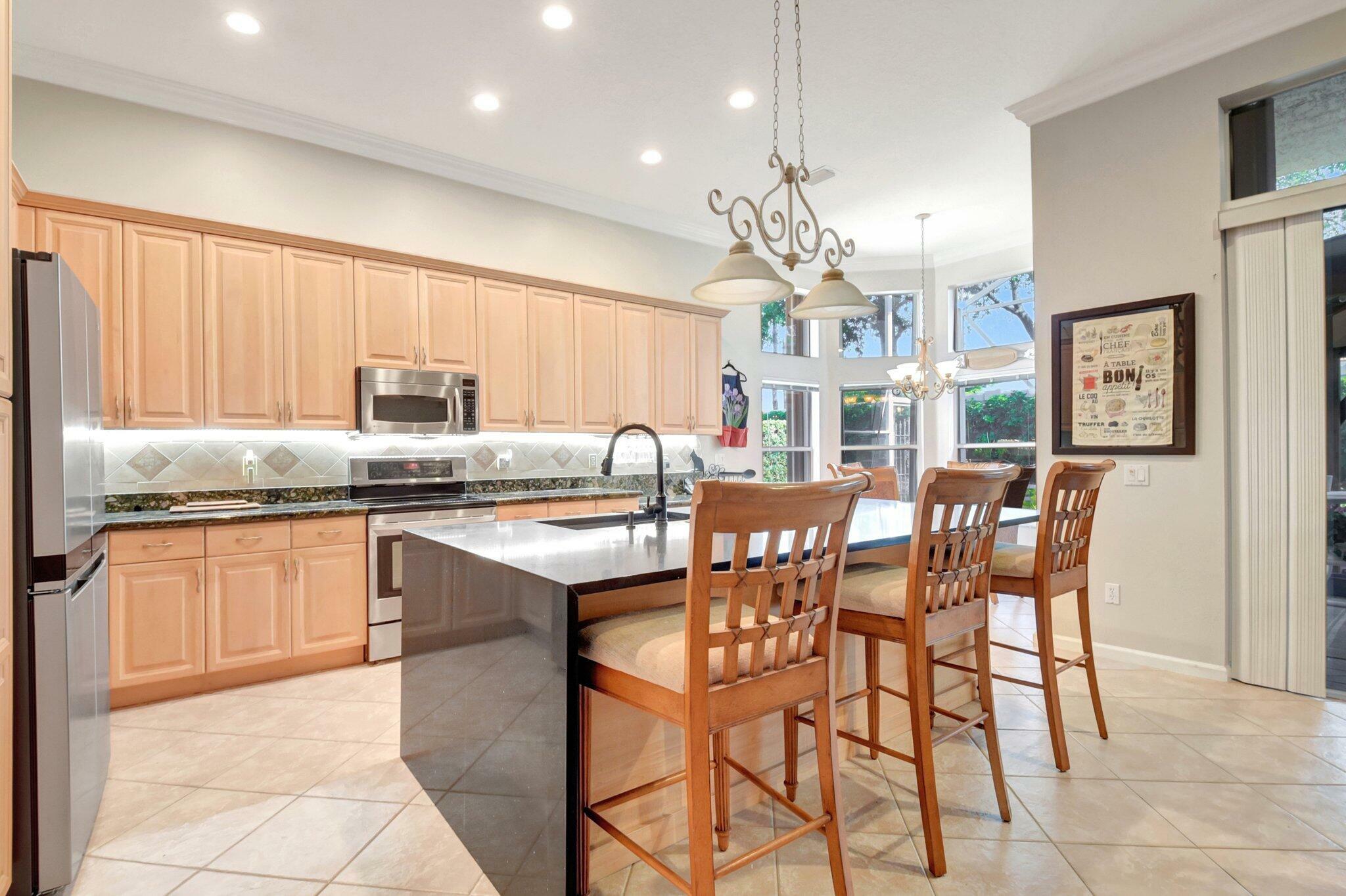 Property Photo: 8127 Playa Del Sur Boulevard FL 33467