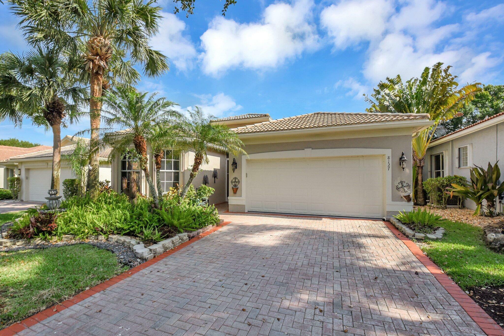 Property Photo: 8127 Playa Del Sur Boulevard FL 33467