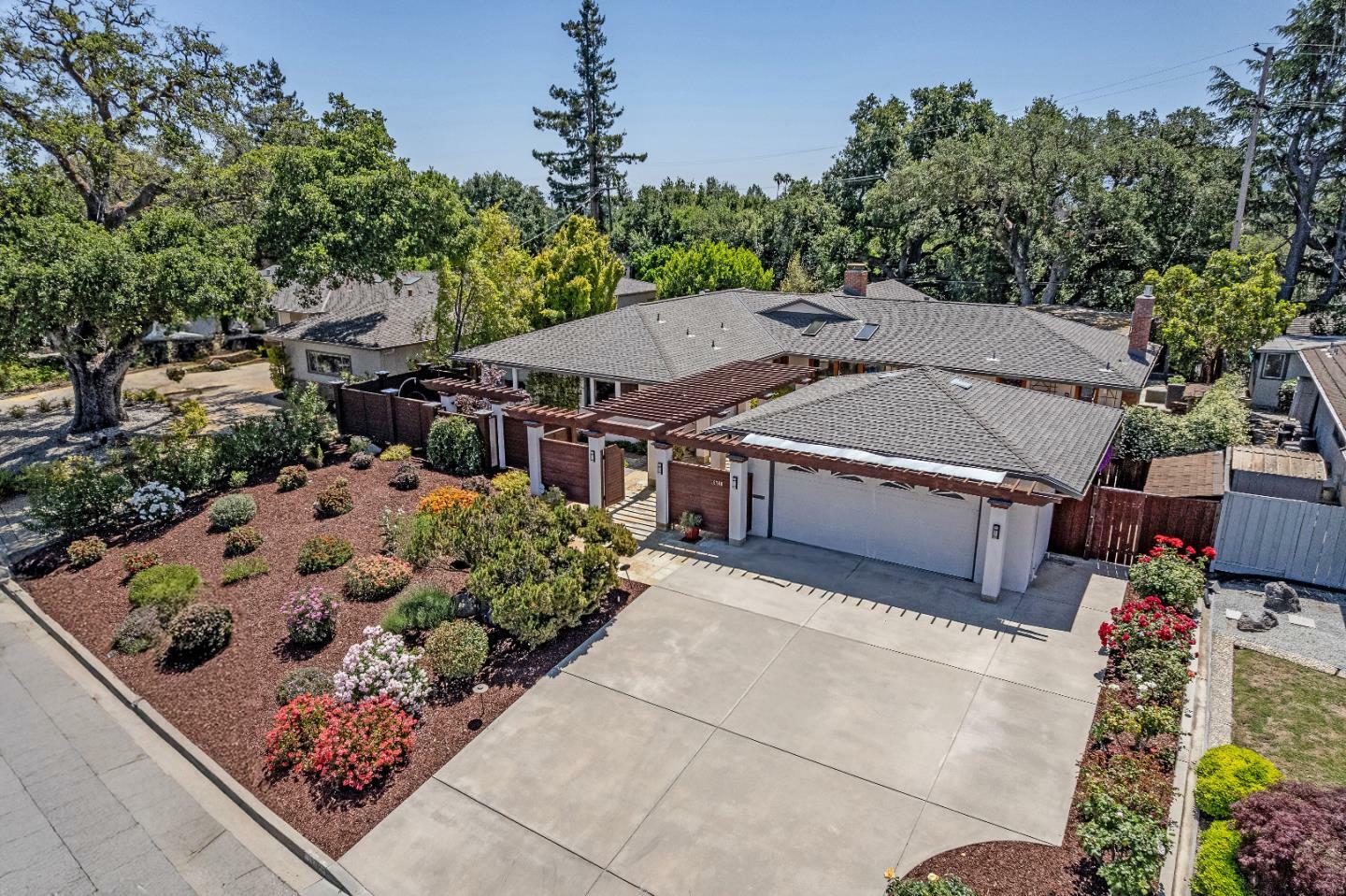Property Photo: 19740 Glen Brae Drive CA 95070