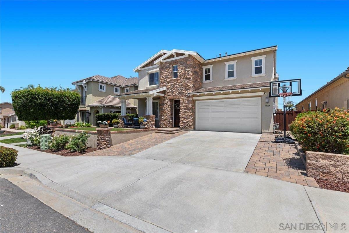 Property Photo: 1740 Burbury Way CA 92078