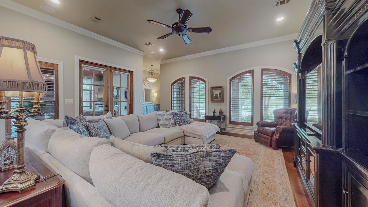 Property Photo: 7705 Savannah TX 77707