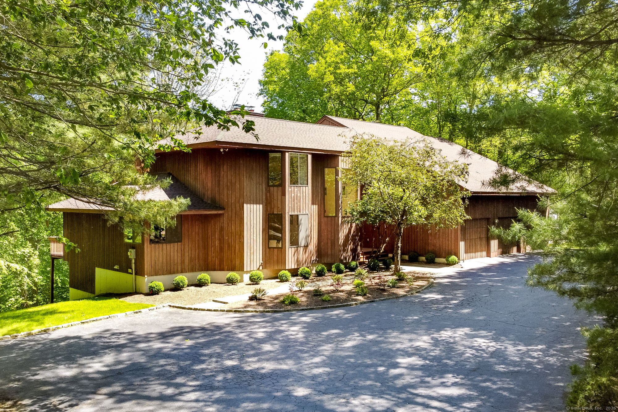 17 Walker Lane  Weston CT 06883 photo