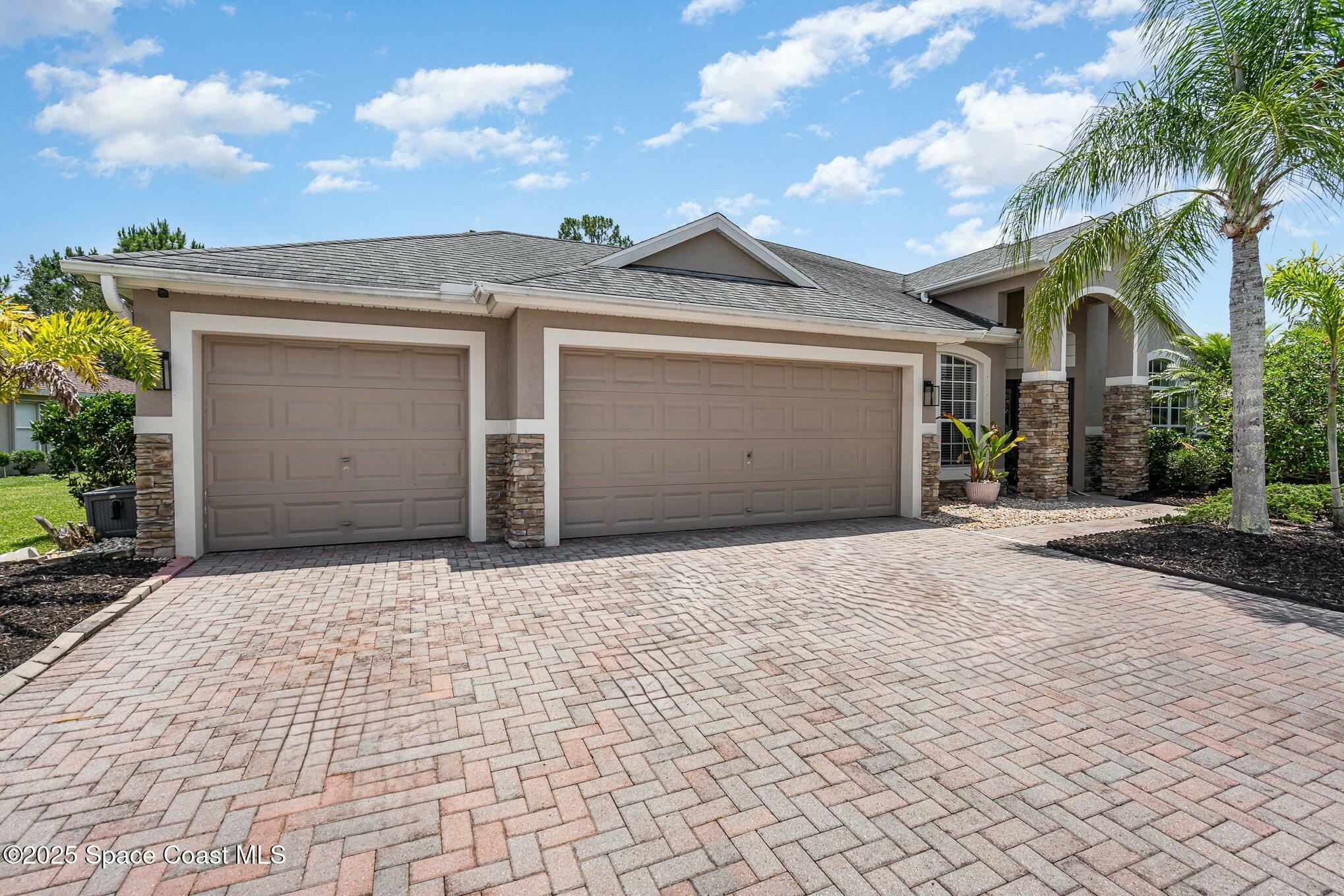Property Photo: 294 Brandy Creek Circle SE FL 32909