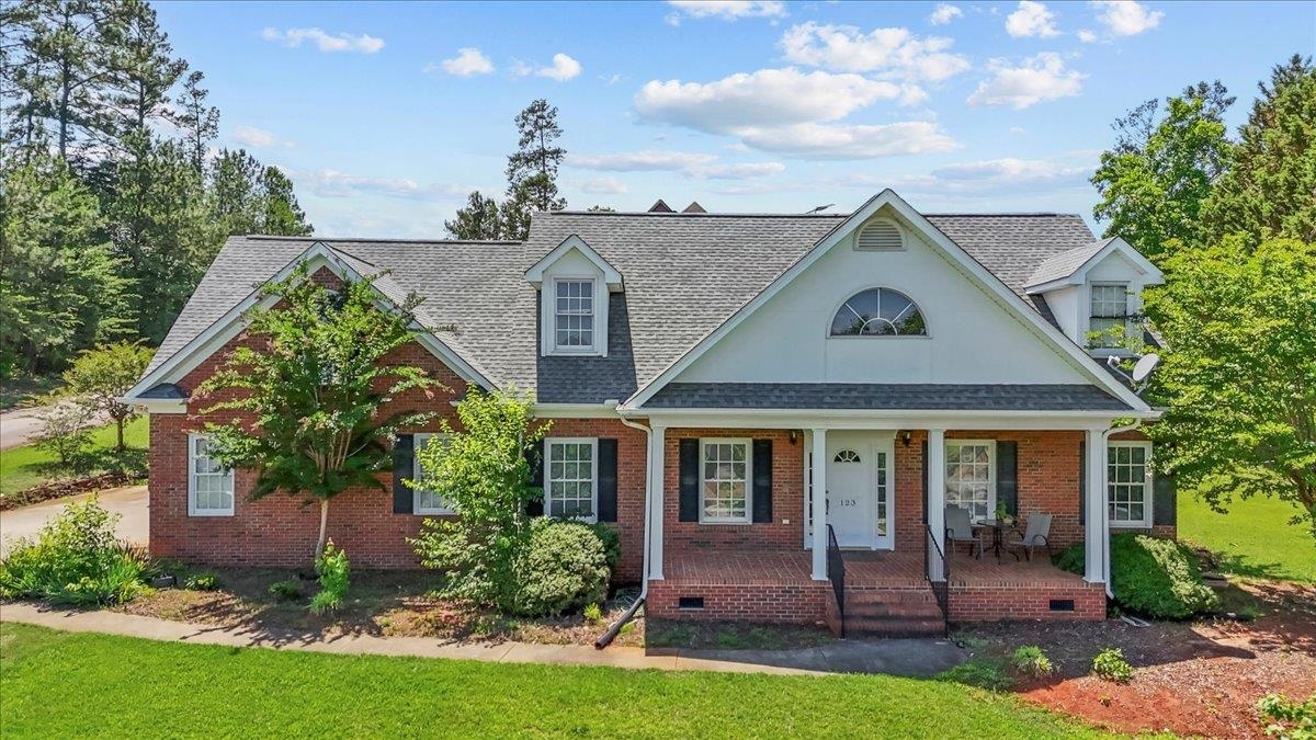 Property Photo: 123 S Lake Emory Drive SC 29349