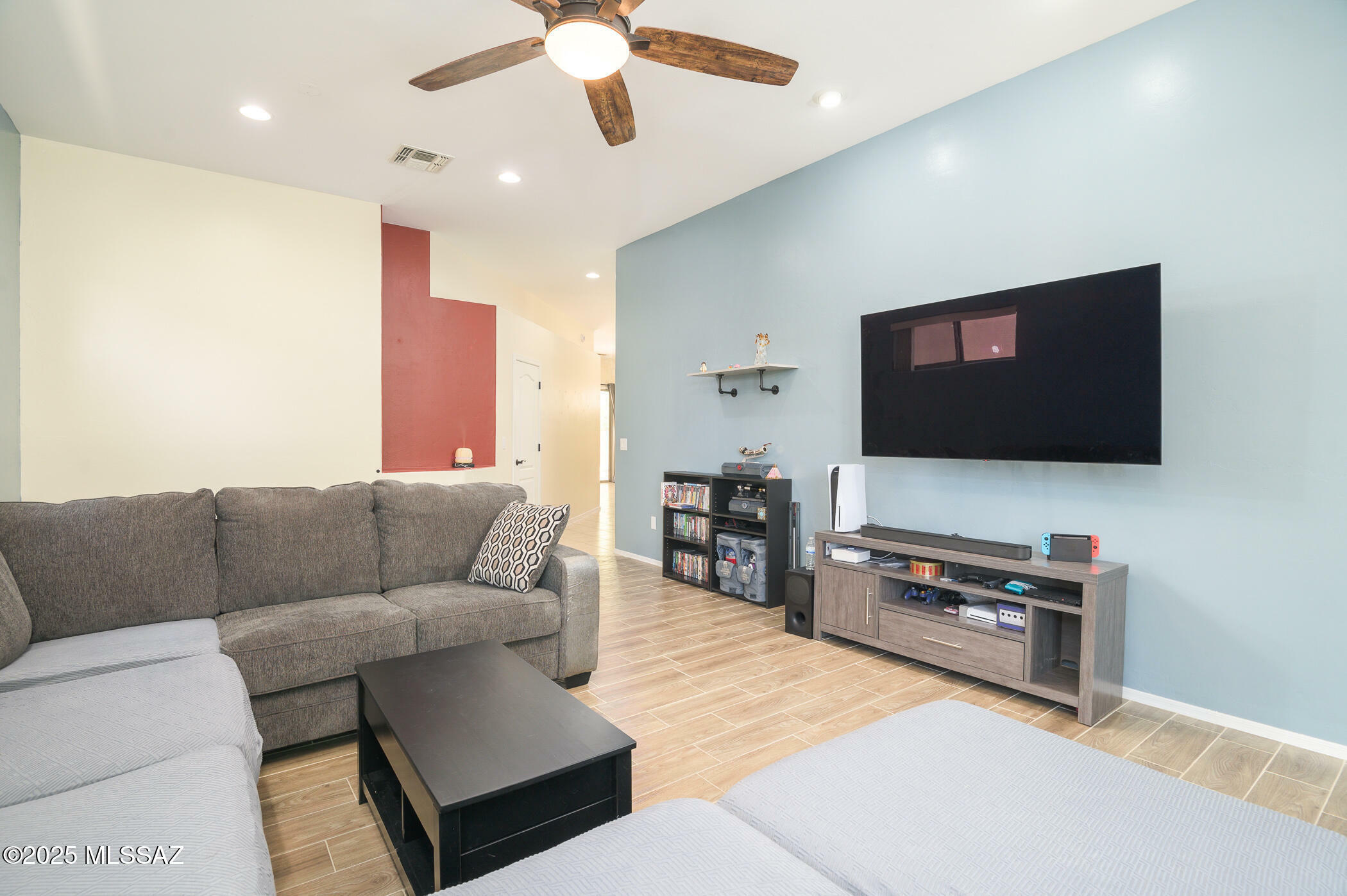 Property Photo:  2511 N Avenida Tabica  AZ 85614 