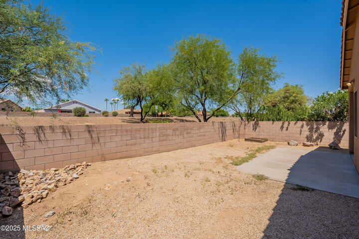 Property Photo: 2511 N Avenida Tabica AZ 85614