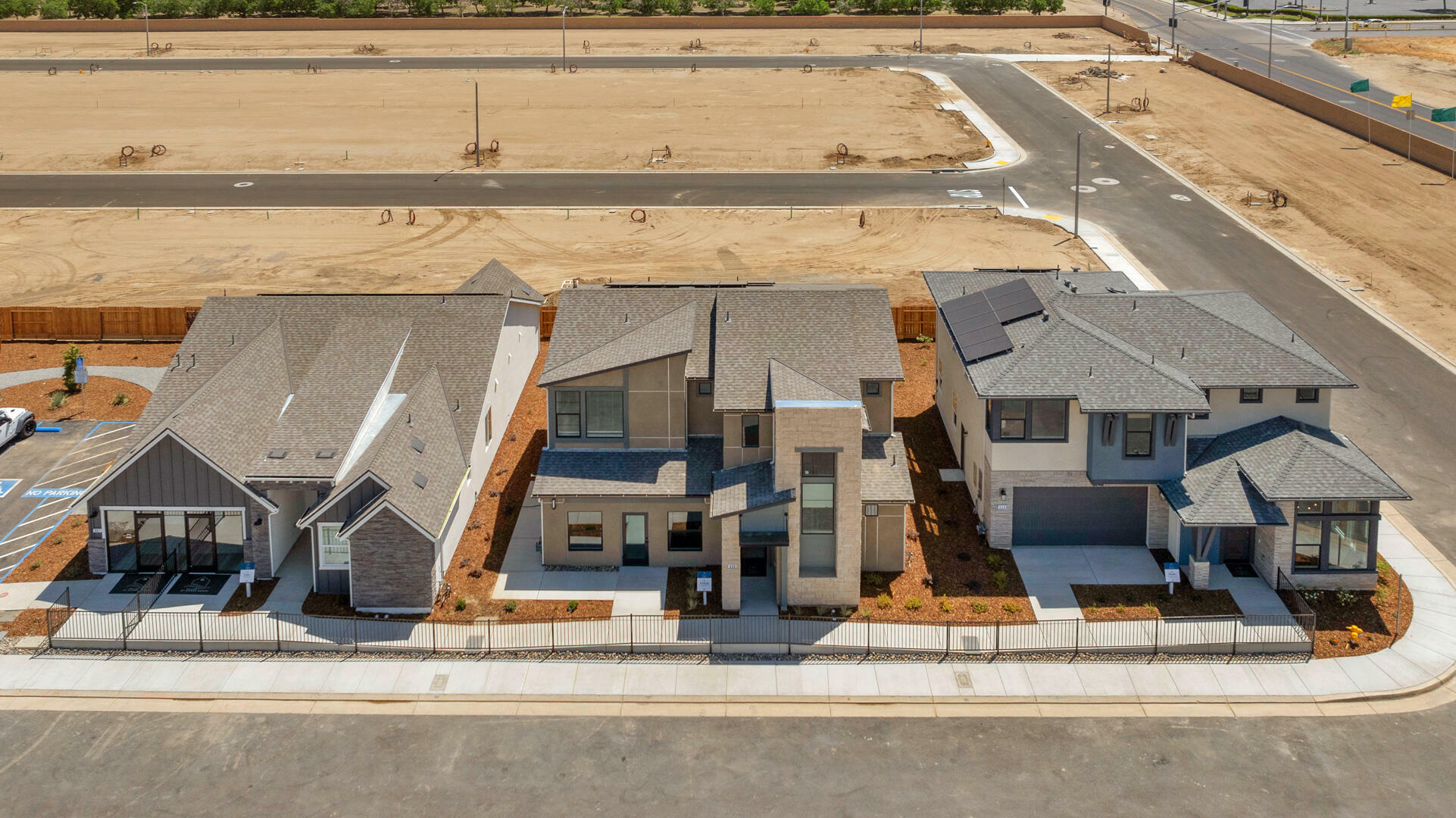 Property Photo: 947 Lisbon Avenue CA 93274