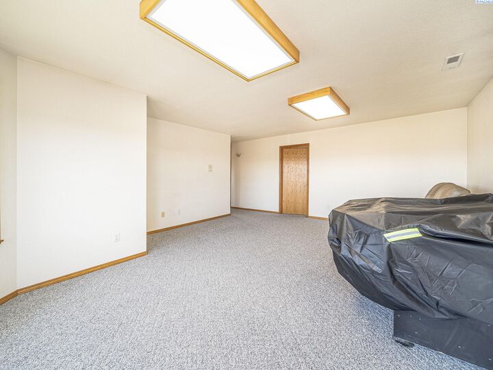 9203 Yakima Ct  Yakima WA 98908-0000 photo