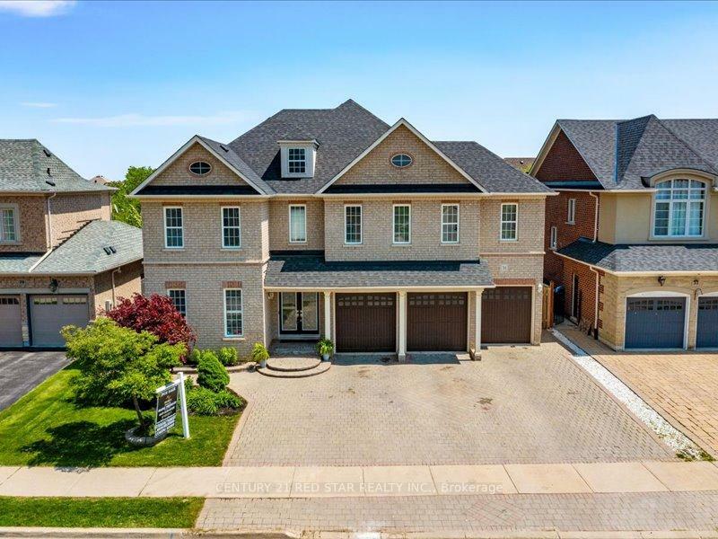 31 Eiffel Boulevard  Brampton ON L6P 1V9 photo