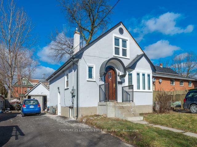 Property Photo: 76 Elgin Street W #Main ON L1G 1S6
