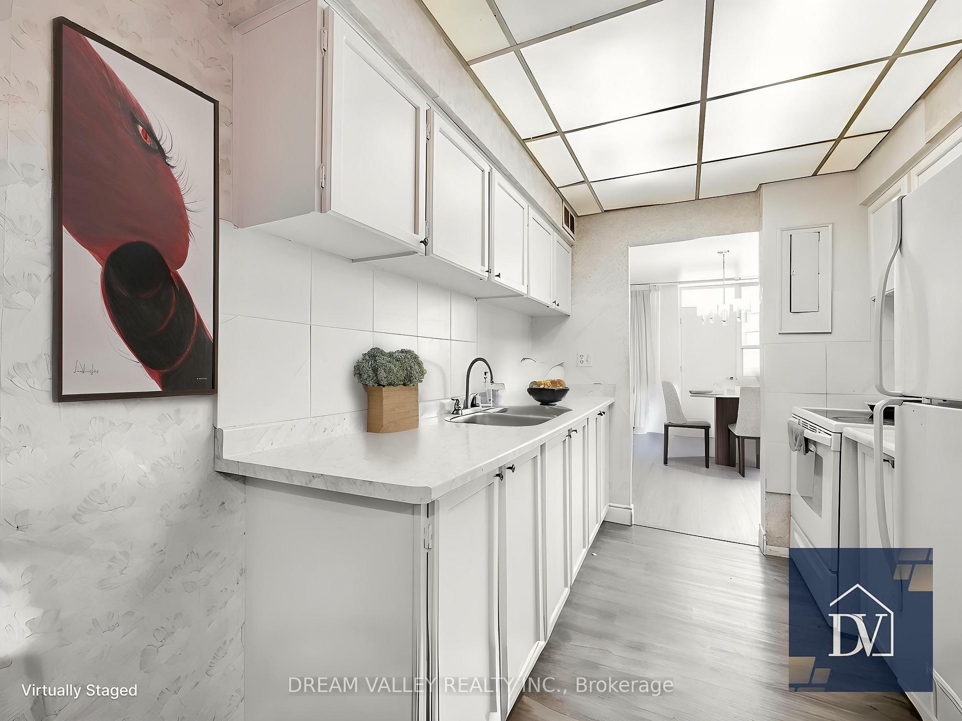Property Photo: 3420 Eglinton Avenue E 505 ON M1J 2H9